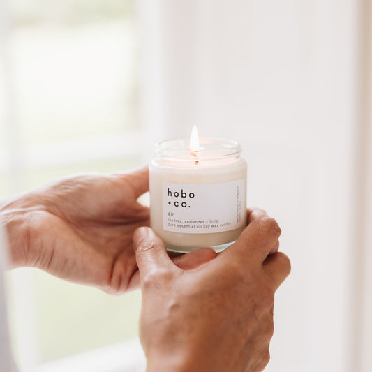 Hobo+Co - Air Small Aromatherapy Essential Oil Scented Soy Candle