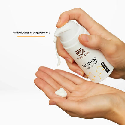 MG Skincare - MEDIUM FACE CREAM with Retinol - Vita C & Hyaluronic Acid