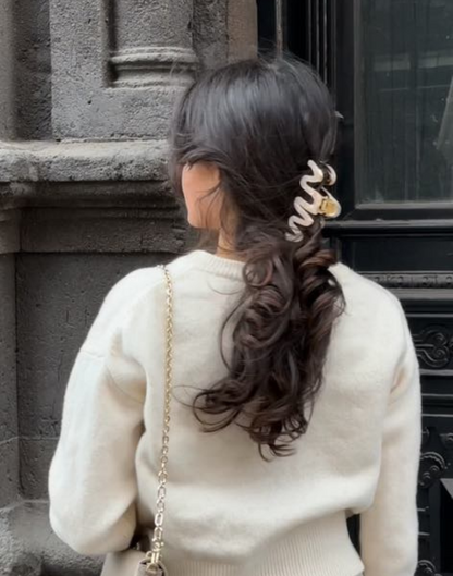 ReverieHair Wavy Twist Hair Clips