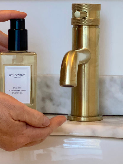 Henley Woods - TWEED BODY AND HAND WASH 300ml