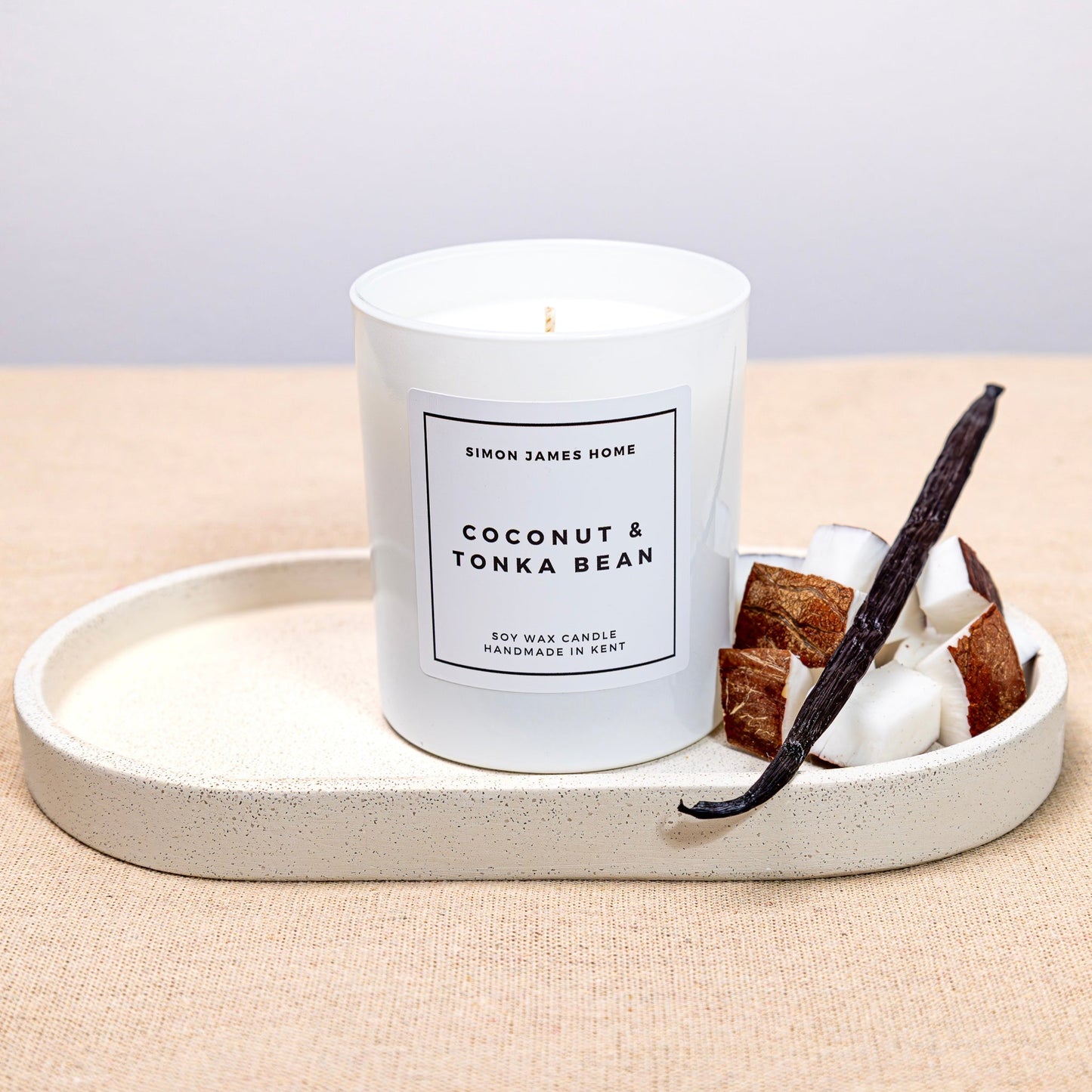 Simon James Home - Coconut & Tonka Bean Handmade Soy Wax Candle - Luxurious Coconut Candle