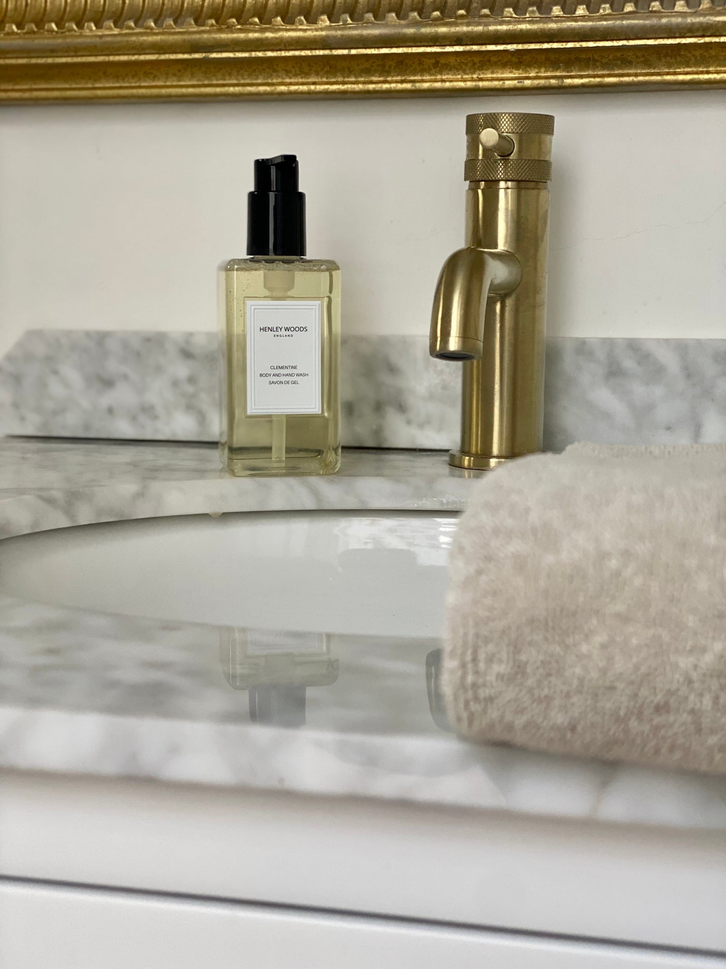 Henley Woods - CLEMENTINE BODY AND HAND WASH 300ml