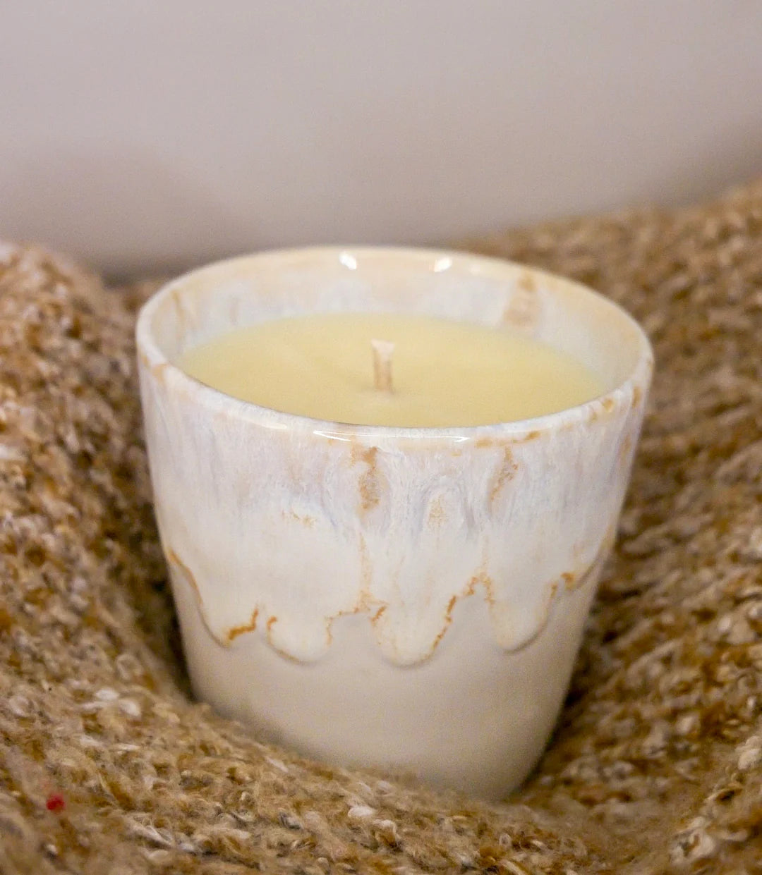 SNØ coffee cup candle