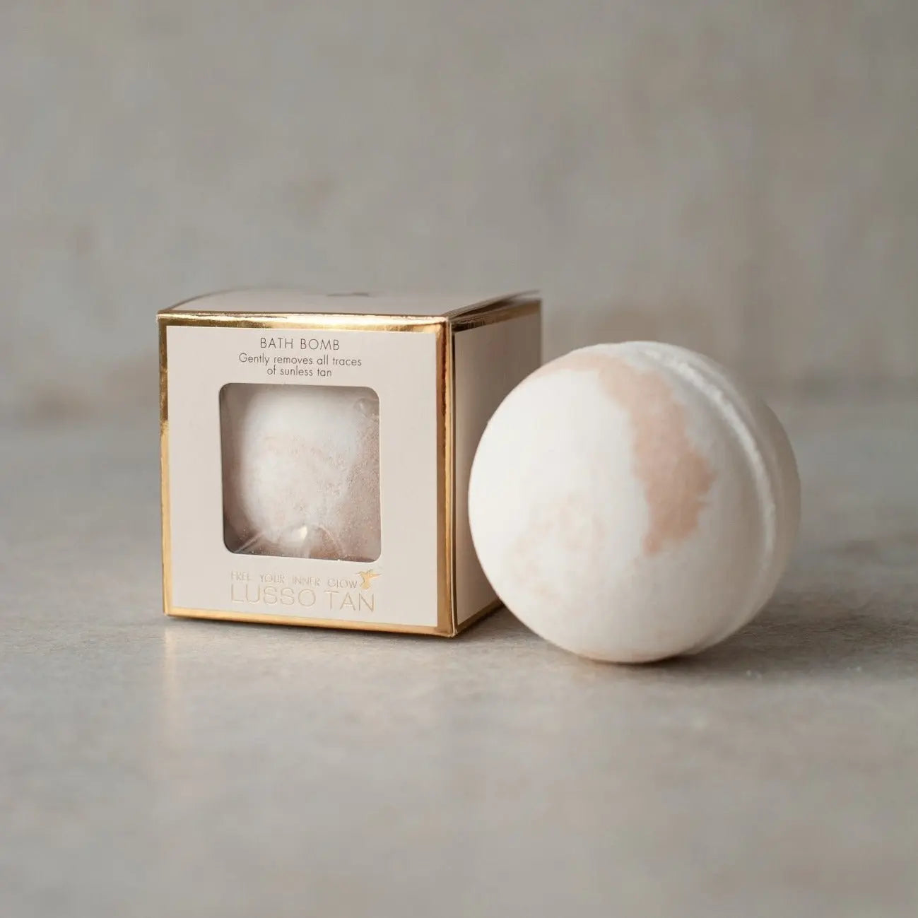 Lusso Tan - Eraser Bath Bomb