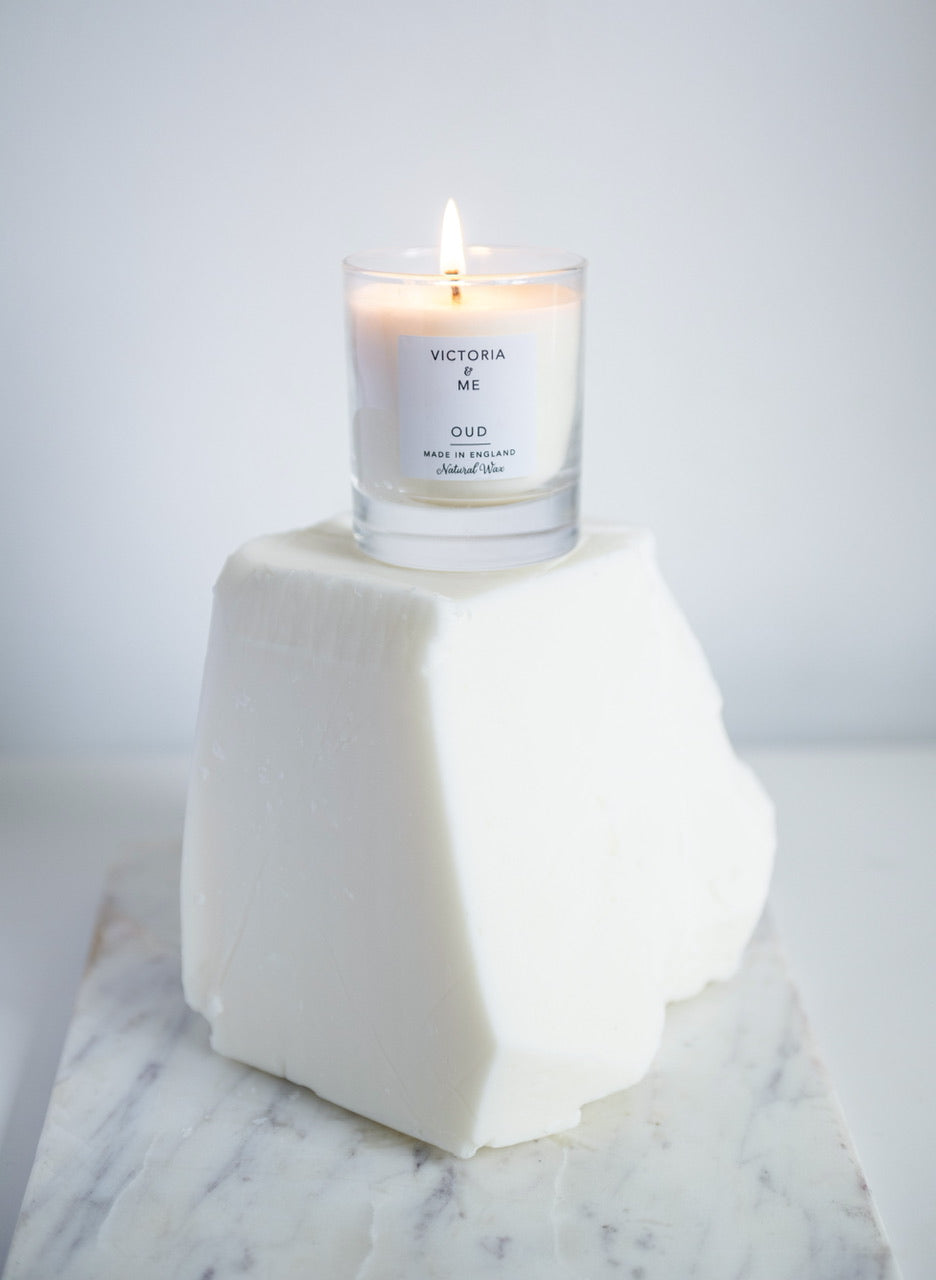 Victoria and Me - Oud Candle
