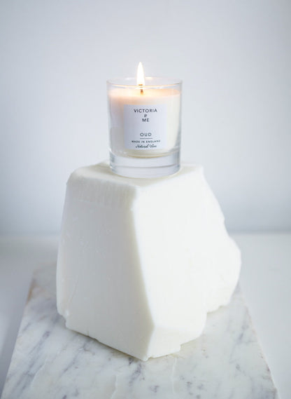 Victoria and Me - Oud Candle