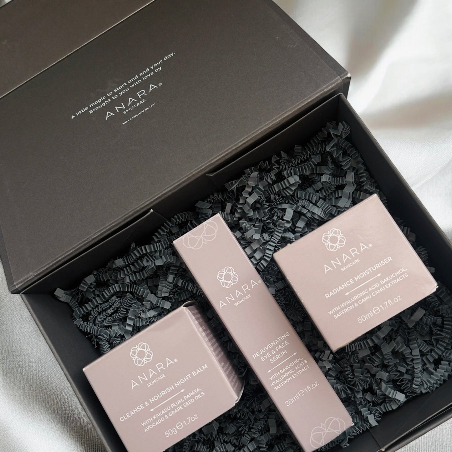 Anara Skincare Our Most Loved Gift Set - Hydrate, Restore & Glow