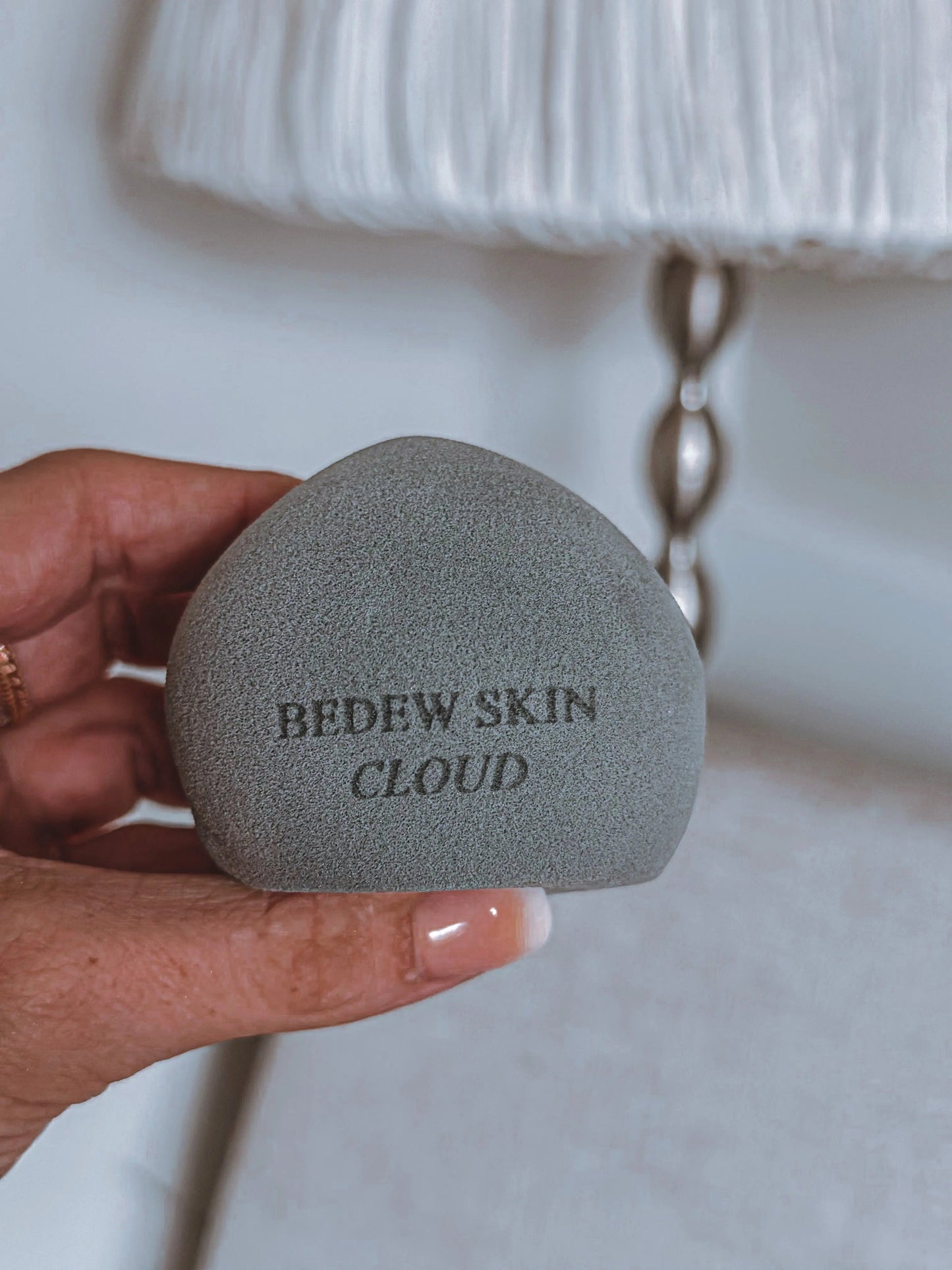 Bedew Skin - The Cloud Beauty Blender