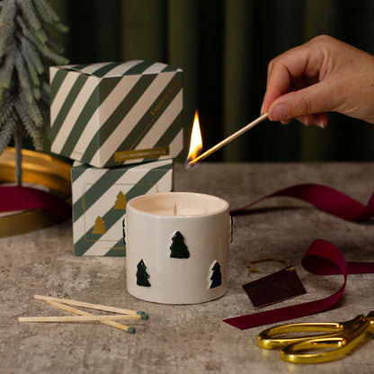 Zesty Lemons Under the Tree: Christmas Spruce Candle - Cypress & Fig