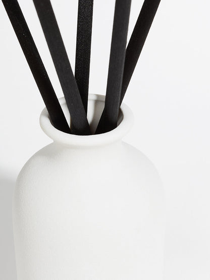 Helm London Tobacco & Vanilla Ceramic Reed Diffuser - 100ml