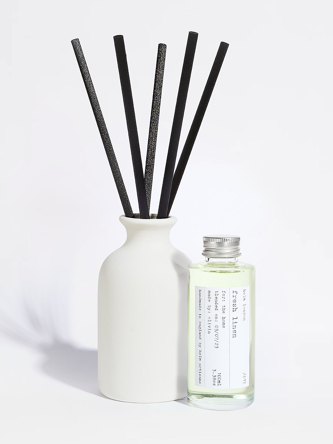 Helm London Fresh Linen Ceramic Reed Diffuser - 100ml