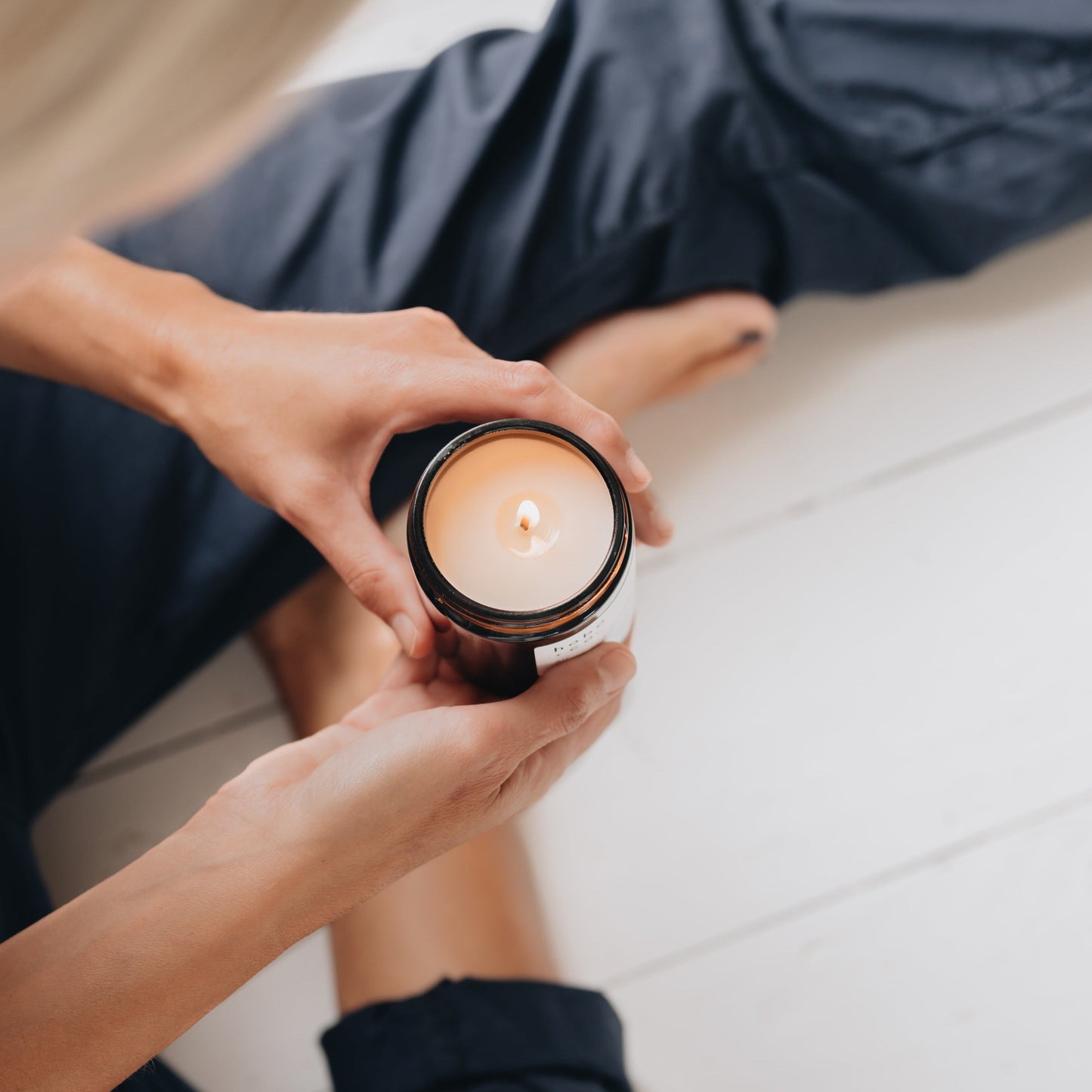 Hobo+Co - Roam Medium Aromatherapy Essential Oil Scented Soy Candle