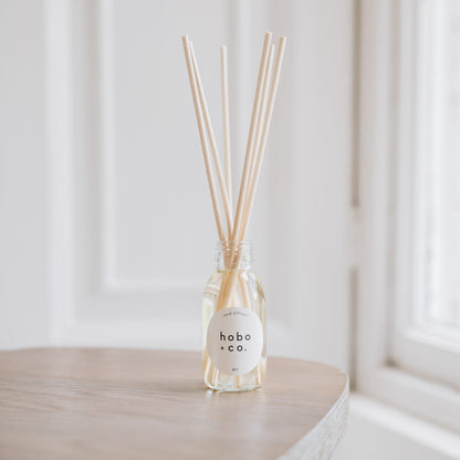 Hobo+Co - Air Aromatherapy Essential Oil Scented Reed Diffuser